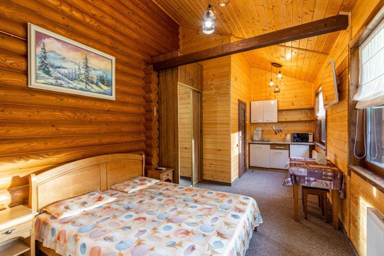 Arnika Hotel Bukovel Exterior photo