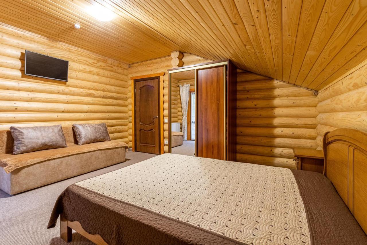 Arnika Hotel Bukovel Exterior photo