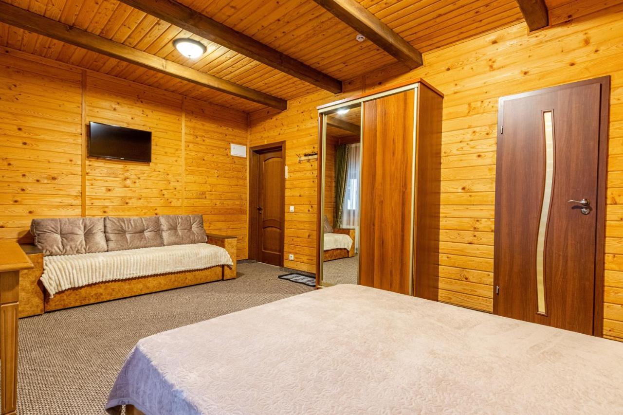 Arnika Hotel Bukovel Exterior photo